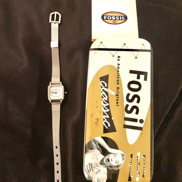 Fossil Watch - Picture 2 of 5